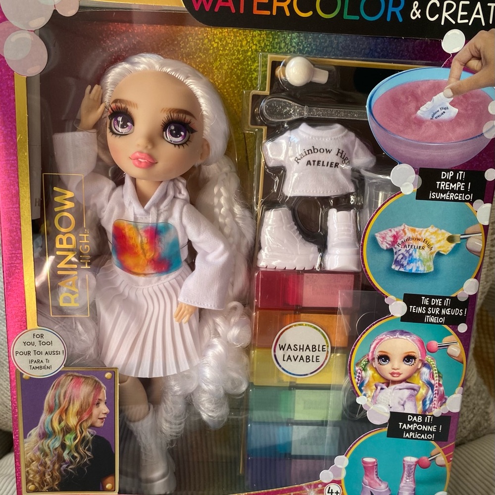 Rainbow High Watercolor & Create Doll